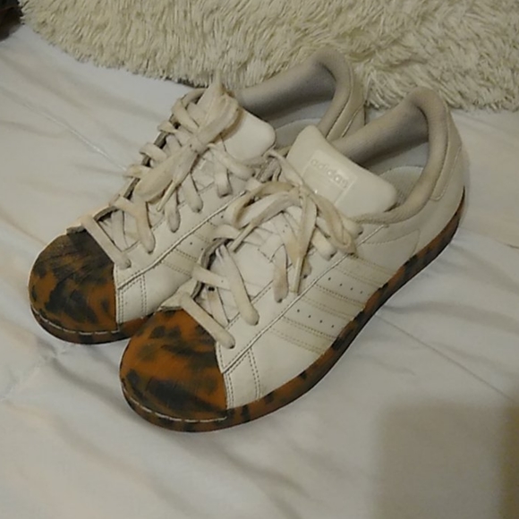 womens adidas shell toe trainers